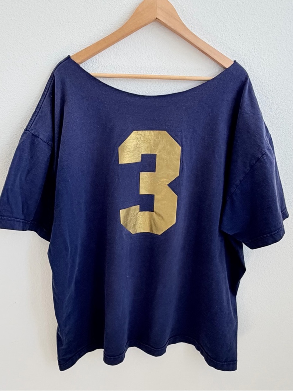 Notre Dame Irish off-the-shoulder graphic tee - Picture 7 of 7